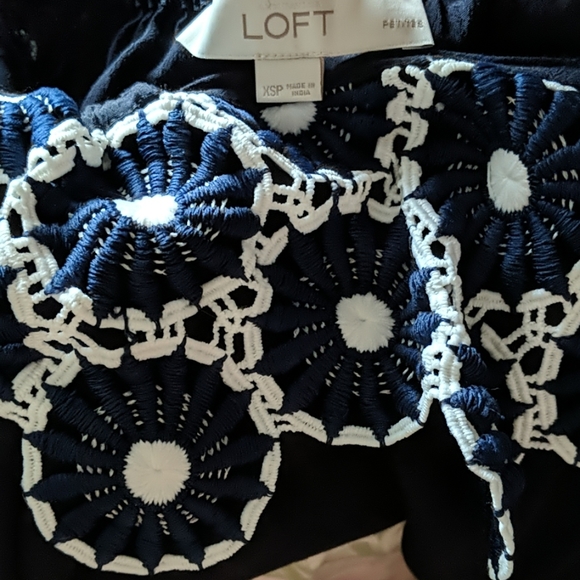 LOFT Off shoulder navy crepe dress XSP - Picture 6 of 7